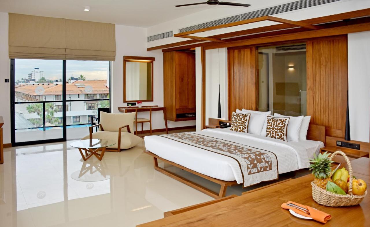 Goldi Sands Hotel Negombo Exterior foto