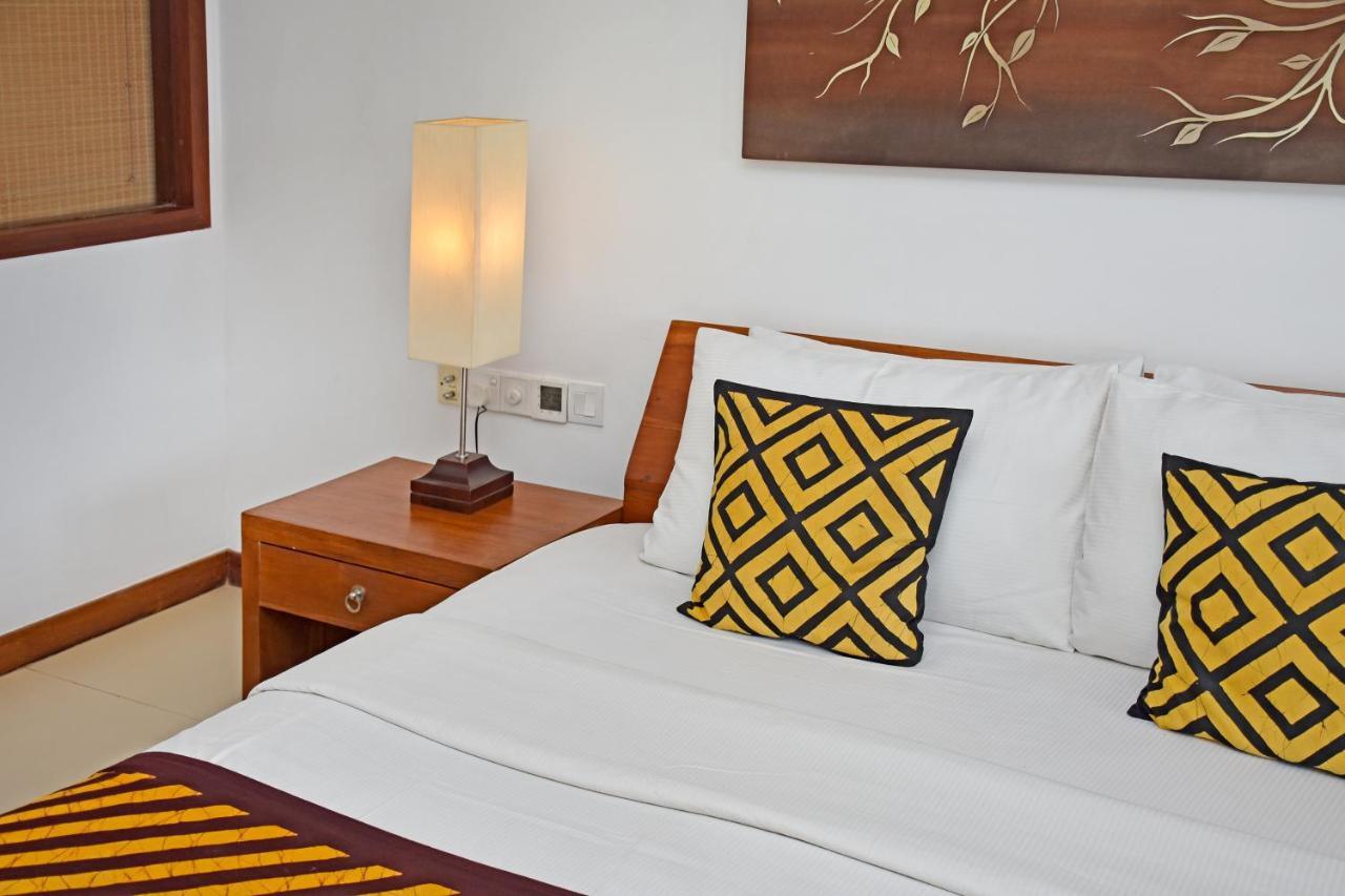 Goldi Sands Hotel Negombo Exterior foto